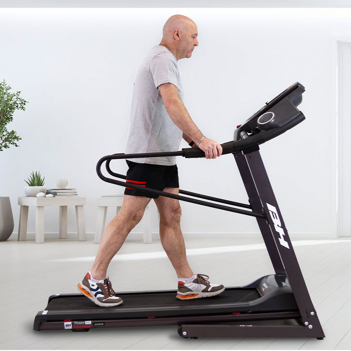 Tapis de course BH Fitness Pioneer Senior G6484H